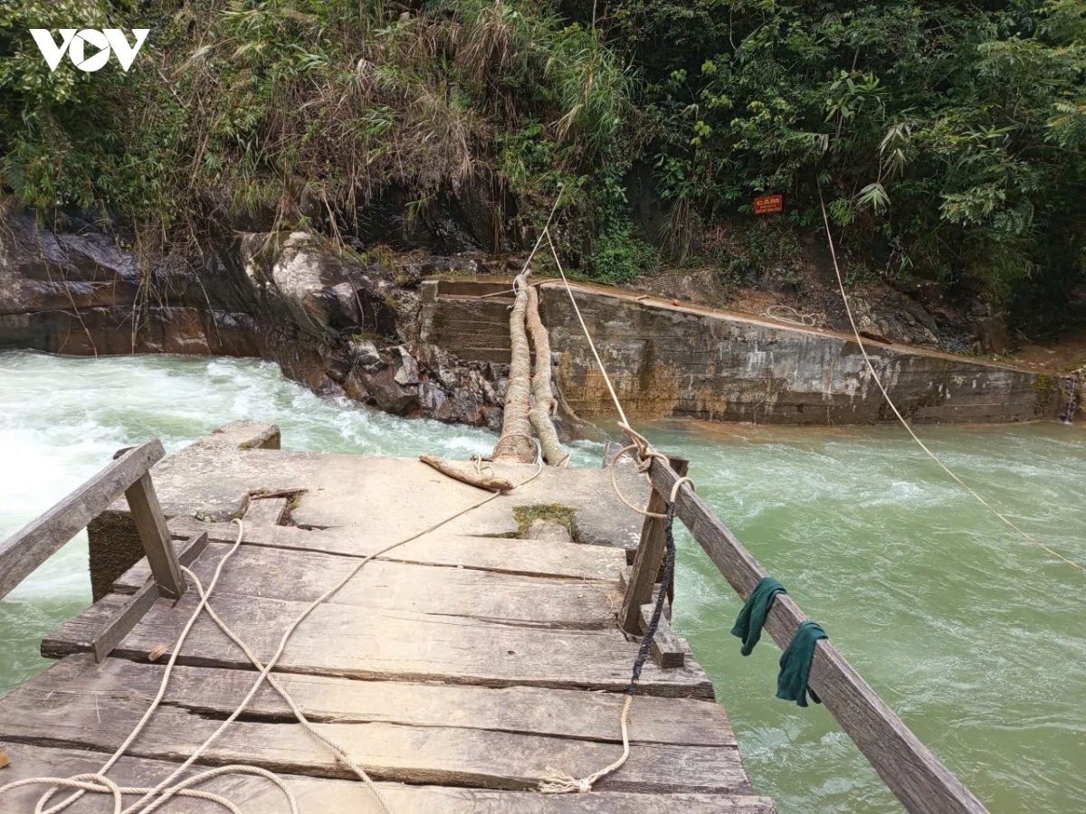 lao cai no luc khac phuc giao thong, on dinh doi song sau mua lu hinh anh 1