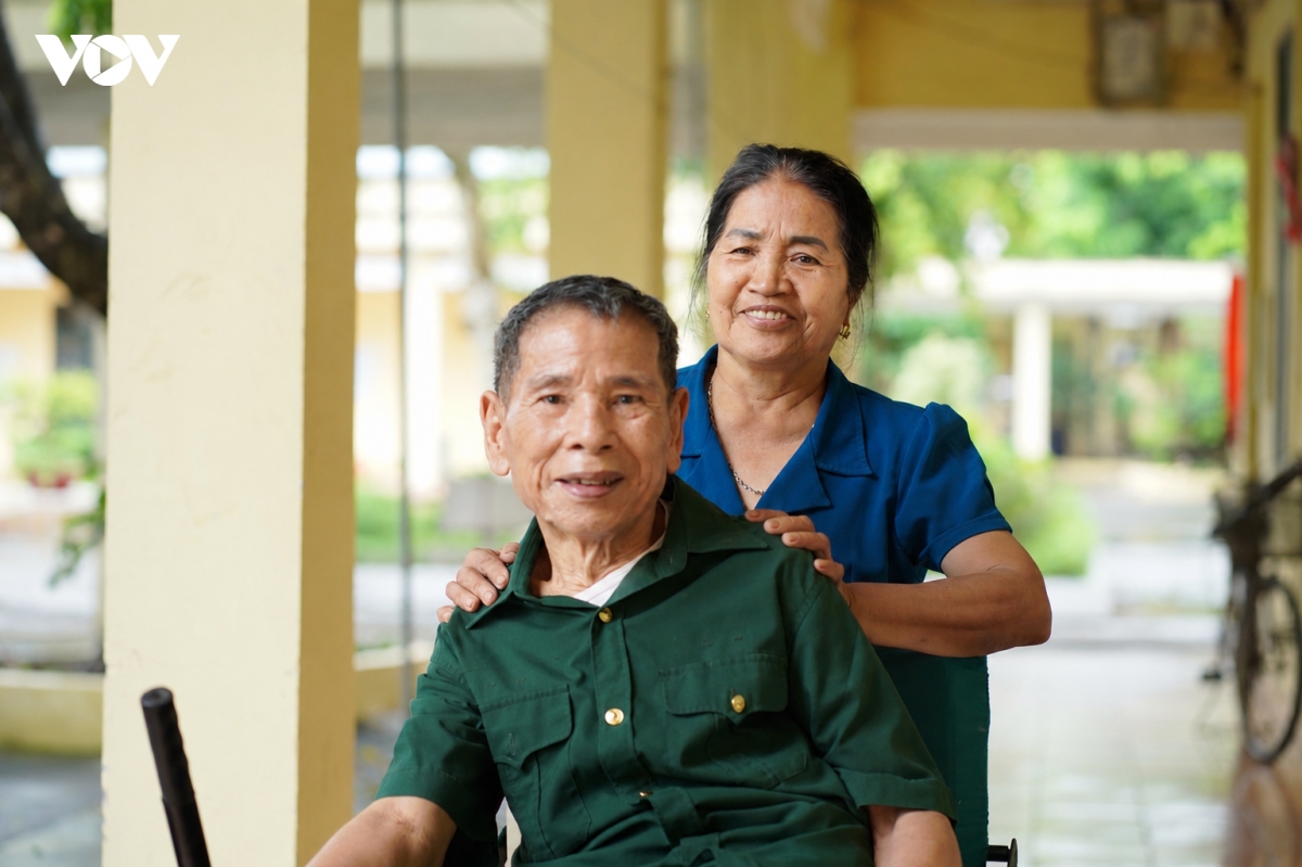chuyen tinh cua nguoi phu nu cai me, quyet lay anh thuong binh thuong tat 95 hinh anh 5