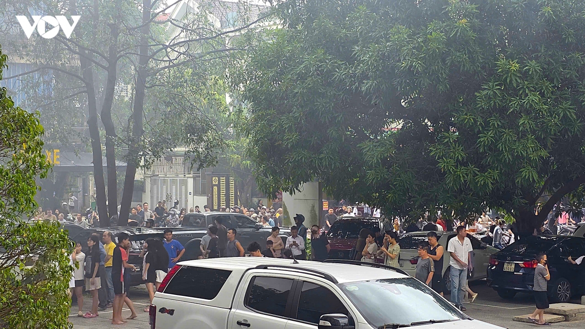 chay kho phe lieu sat chung cu o nghe an, hang tram nguoi hoang loan hinh anh 3