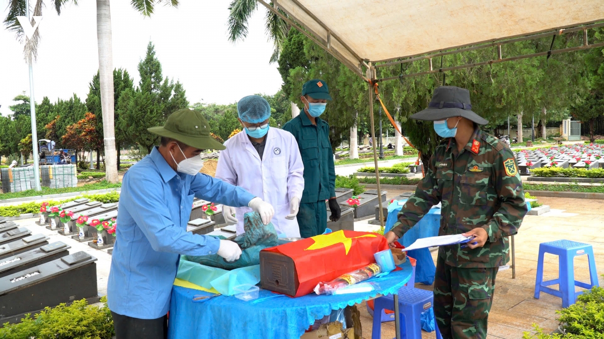 nhung nguoi lan dau lam nhiem vu dac biet trong chien dich 500 ngay dem hinh anh 2