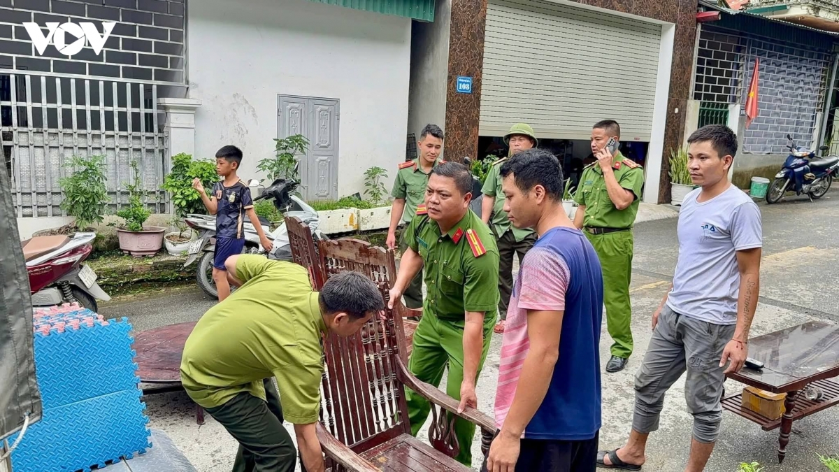 Dien bien di doi khan cap 10 ho dan khoi vung co nguy co sat lo hinh anh 1