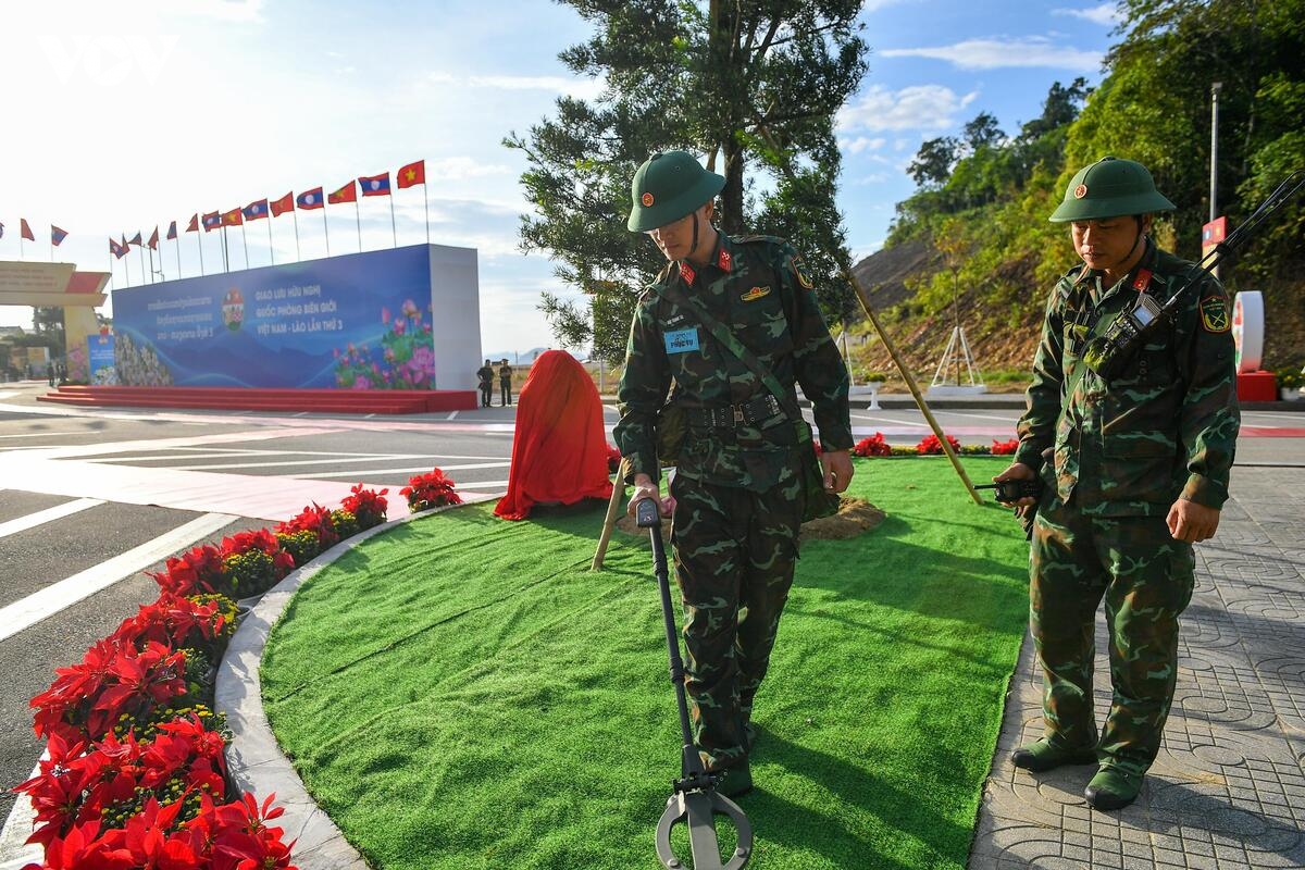 san sang cho giao luu huu nghi quoc phong bien gioi viet nam - lao lan thu 3 hinh anh 3