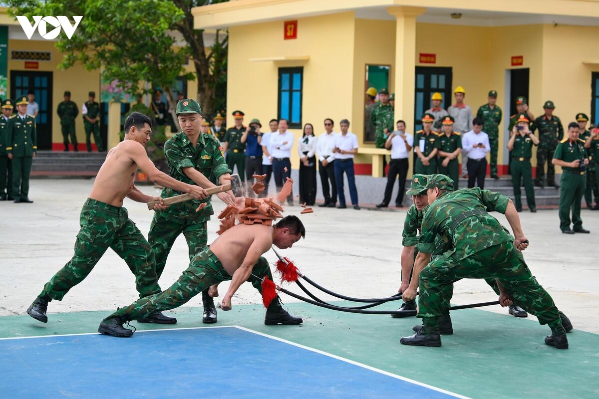 san sang cho giao luu huu nghi quoc phong bien gioi viet nam - lao lan thu 3 hinh anh 12