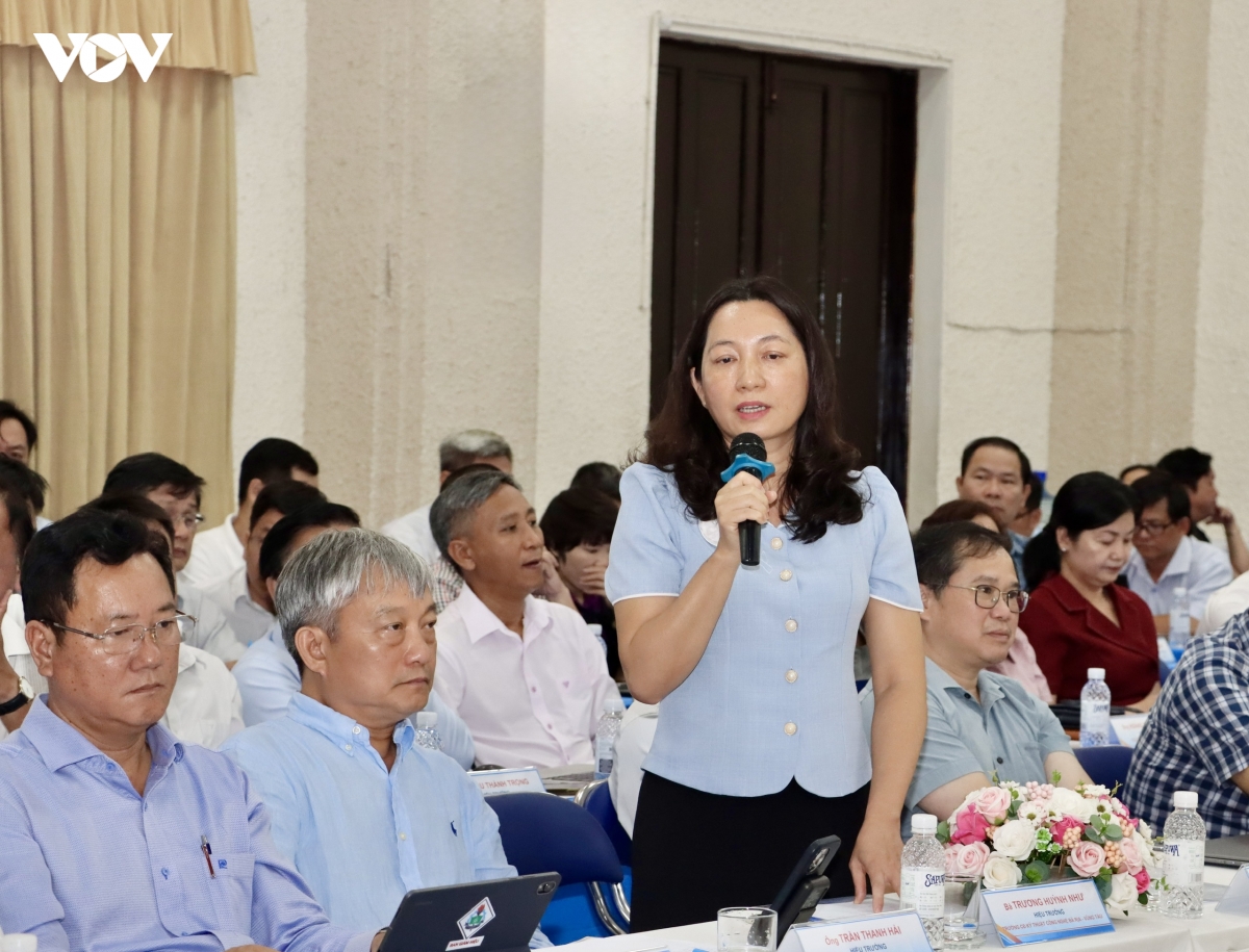 co che da mo, cac truong nghe chu dong nam bat de lon manh hinh anh 1
