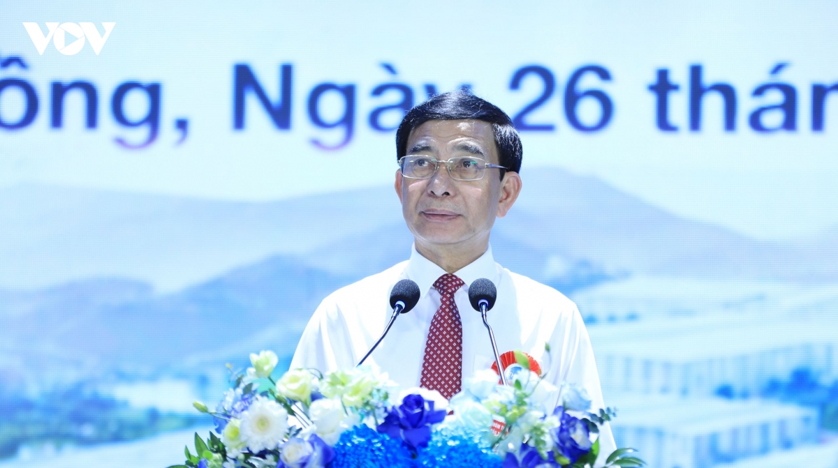Dai tuong phan van giang du le cong bo san pham nhom thoi dau tien san xuat tai vn hinh anh 3