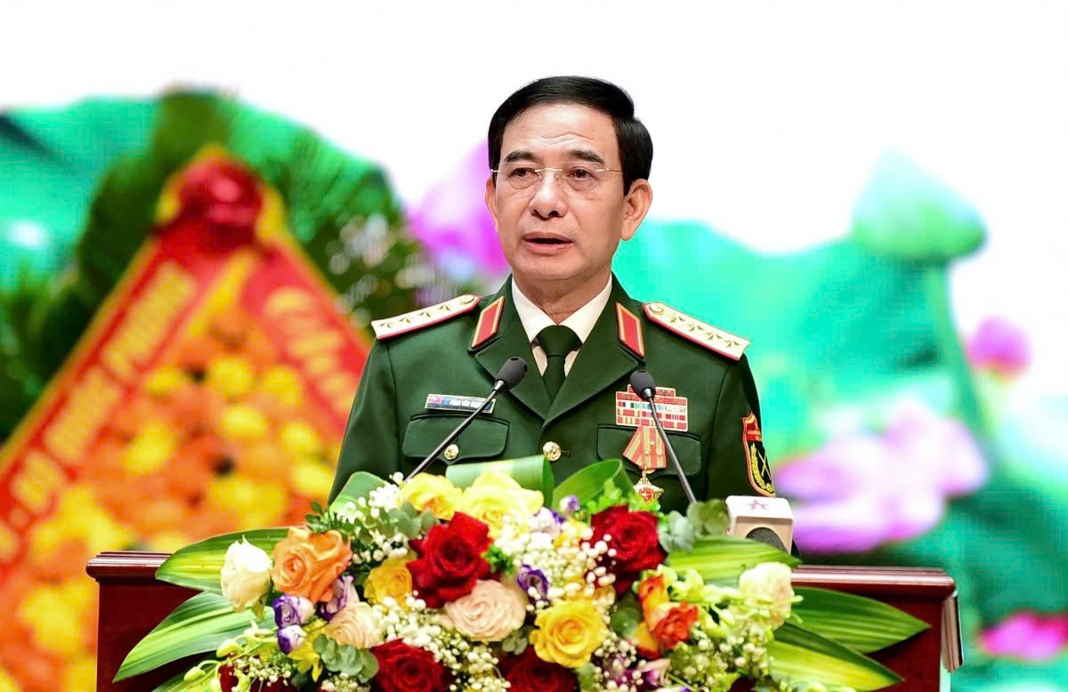 dai_tuong_phan_van_giang.jpg