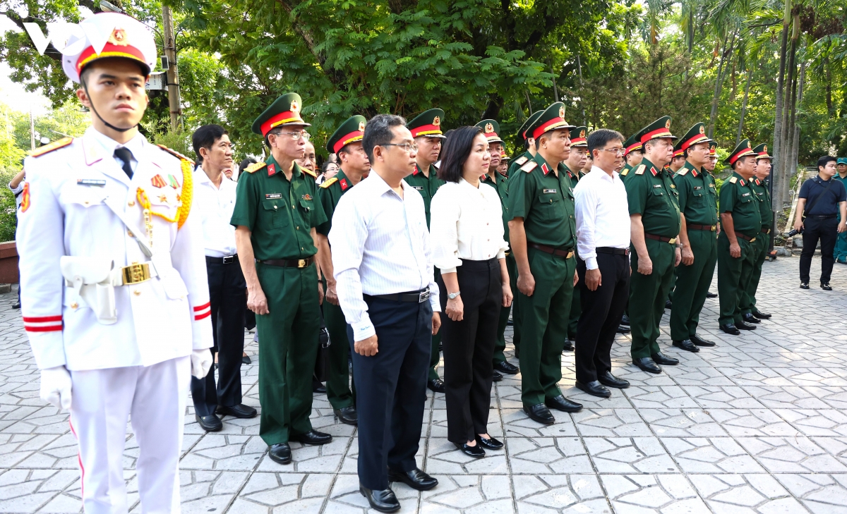 xuc dong hanh trinh dua cac liet si tro ve tu cong vien le thi rieng hinh anh 1
