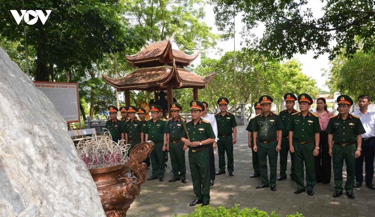 quan uy trung uong, bo quoc phong tri an gia dinh chinh sach tai thai nguyen hinh anh 1