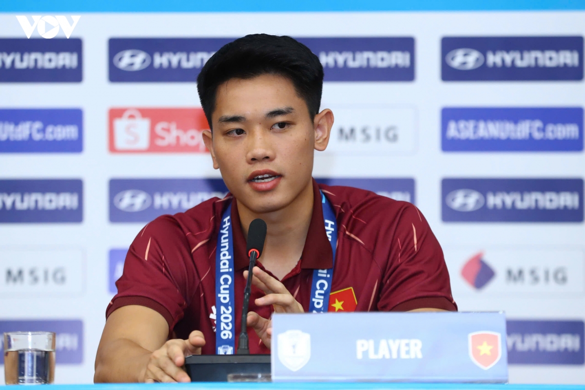 Dinh bac noi loi gan ruot ve su ket hop voi xuan son va hoang hen hinh anh 1