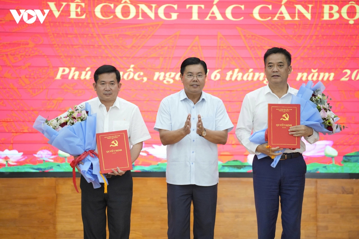 pho bi thu tinh uy an giang Dinh van noi kiem giu chuc bi thu Dang uy dac khu phu quoc hinh anh 1