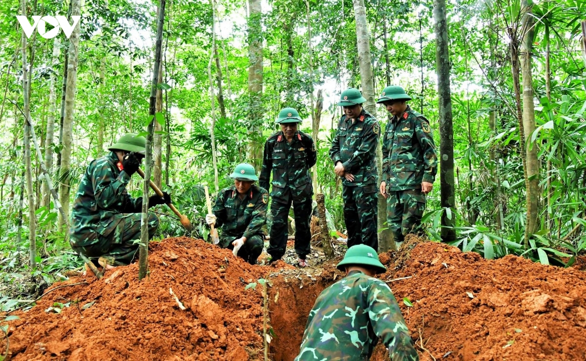 doi-quy-tap-hai-cot-liet-si-doan-kinh-te-quoc-phong-337-dang-tiep-tuc-mo-rong-pham-vi-tim-kiem-anh-vo-dong.jpg