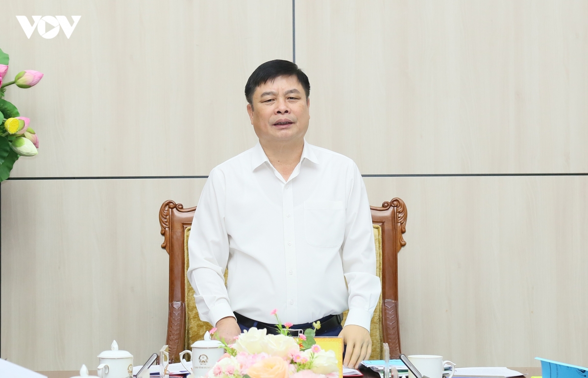 dong-chi-pho-chu-tich-ubnd-tinh-pham-van-nghiem-phat-bieu-chi-dao-tai-cuoc-hop-22.jpeg
