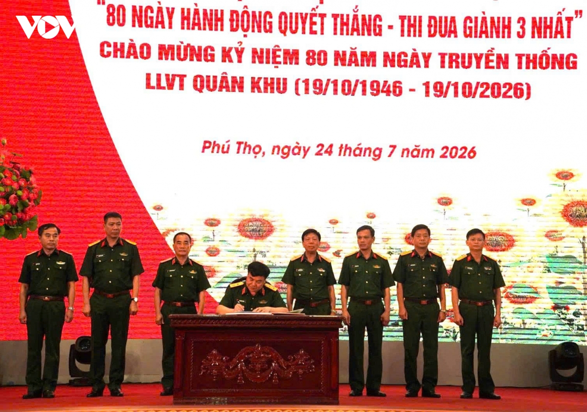 quan khu 2 phat dong thi dua cao diem chao mung ky niem 80 nam ngay truyen thong hinh anh 2