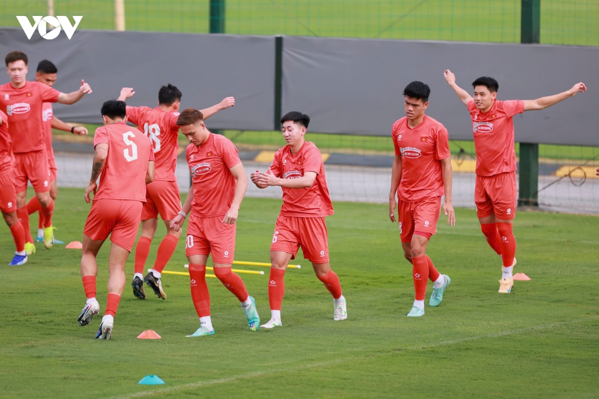Dt viet nam don tin vui truoc tran giao huu voi myanmar hinh anh 2
