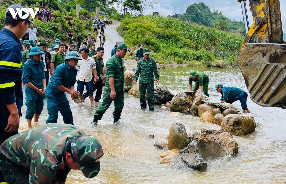 lai chau tim thay nam thanh nien bi lu cuon khi qua dap tran hinh anh 1
