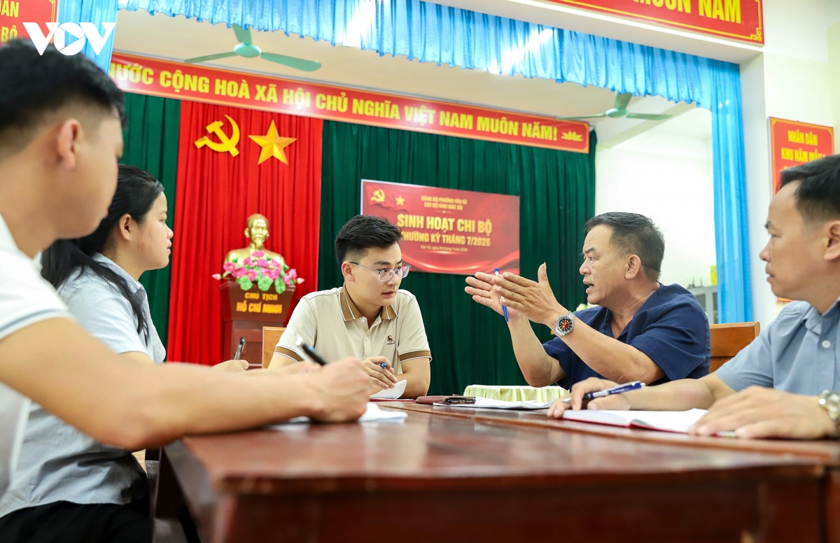 nhung can bo khu genz tuoi doi muoi o khe su quang ninh hinh anh 7