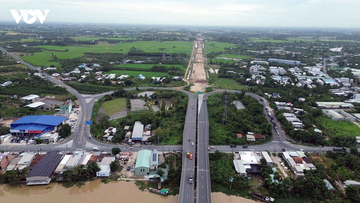 Cao tốc Cao Lãnh - An Hữu phấn đấu thông xe vào cuối năm nay