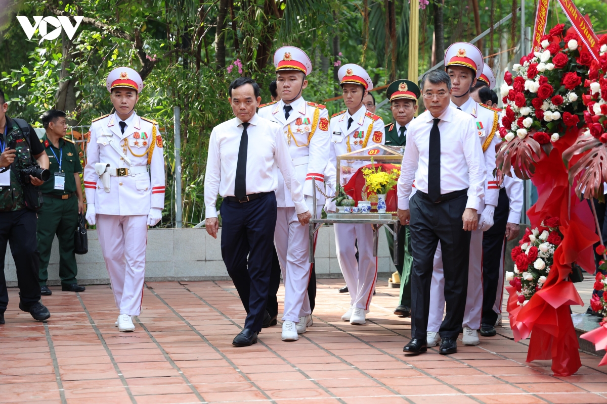 tu 3 buc anh vo danh, hanh trinh dua cac hai cot liet si tro ve o tp.hcm hinh anh 3