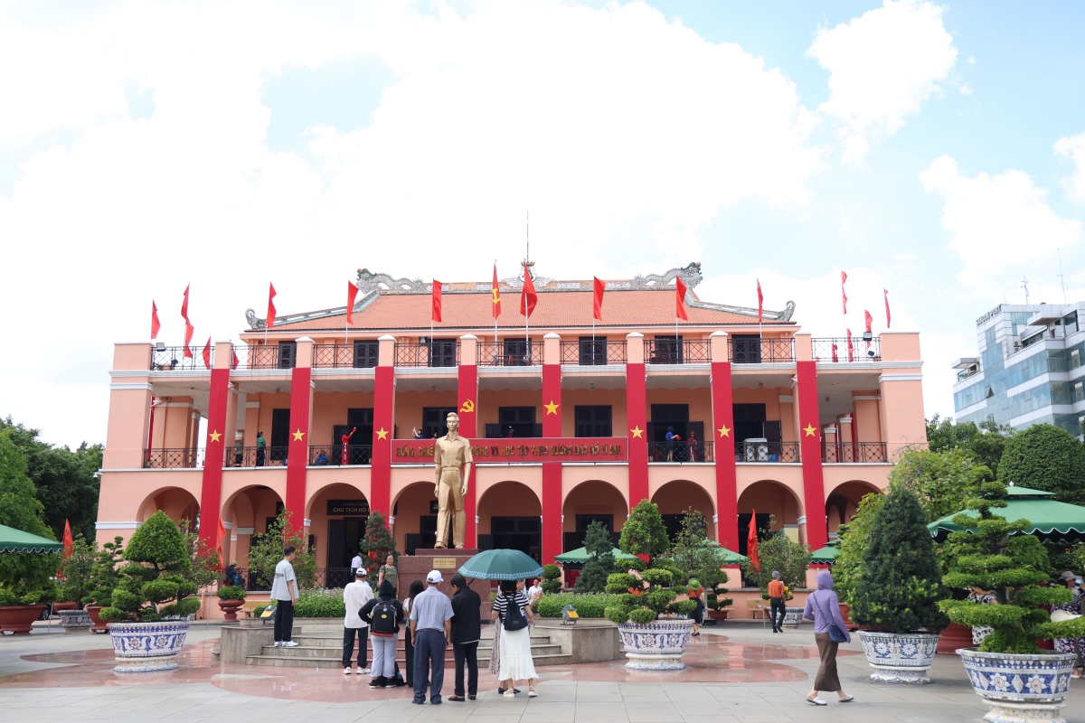 nhung chung nhan lang le ghi dau hanh trinh vuon minh cua tp.hcm hinh anh 5