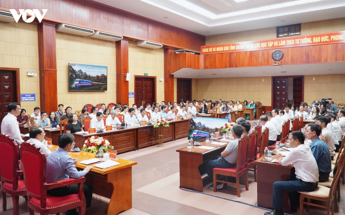 sap co doi tau ket noi du lich co do hue - phong nha hinh anh 3