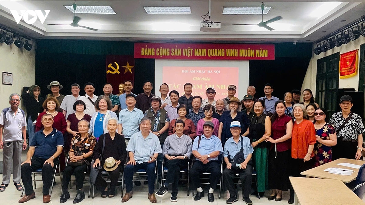 hoi Am nhac ha noi gioi thieu ca khuc moi ky niem ngay thuong binh - liet si hinh anh 1