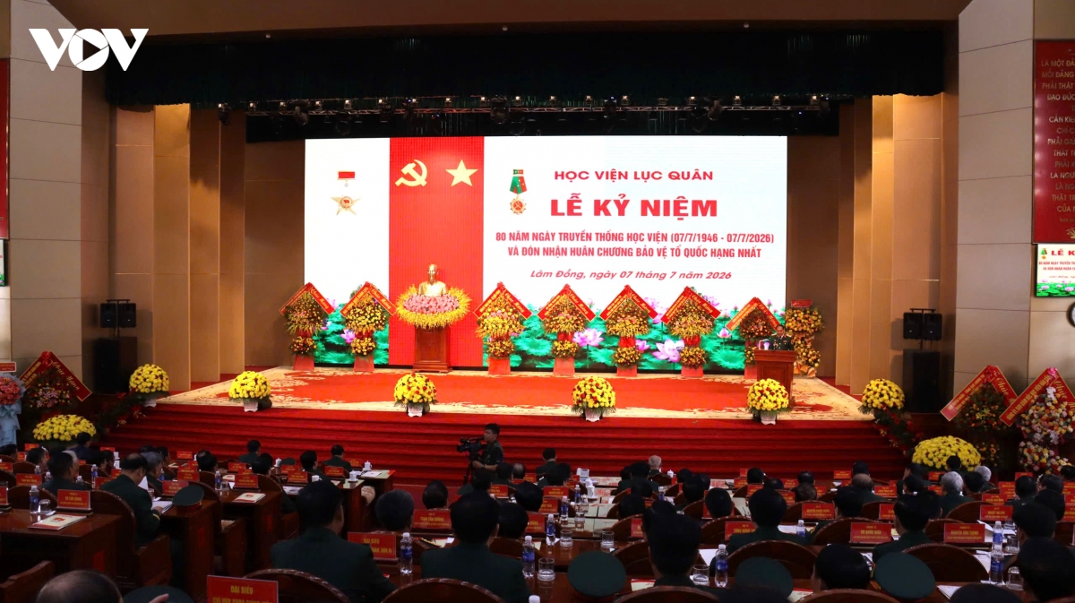 hoc vien luc quan don nhan huan chuong bao ve to quoc hang nhat hinh anh 1
