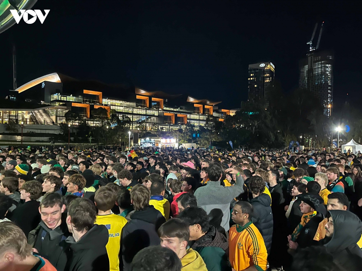 australia dung buoc, cDv huong den ky world cup tiep theo hinh anh 1