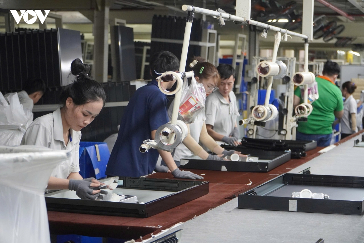 chinh quyen va doanh nghiep cung thay doi de huong den kcn xanh, thong minh hinh anh 2