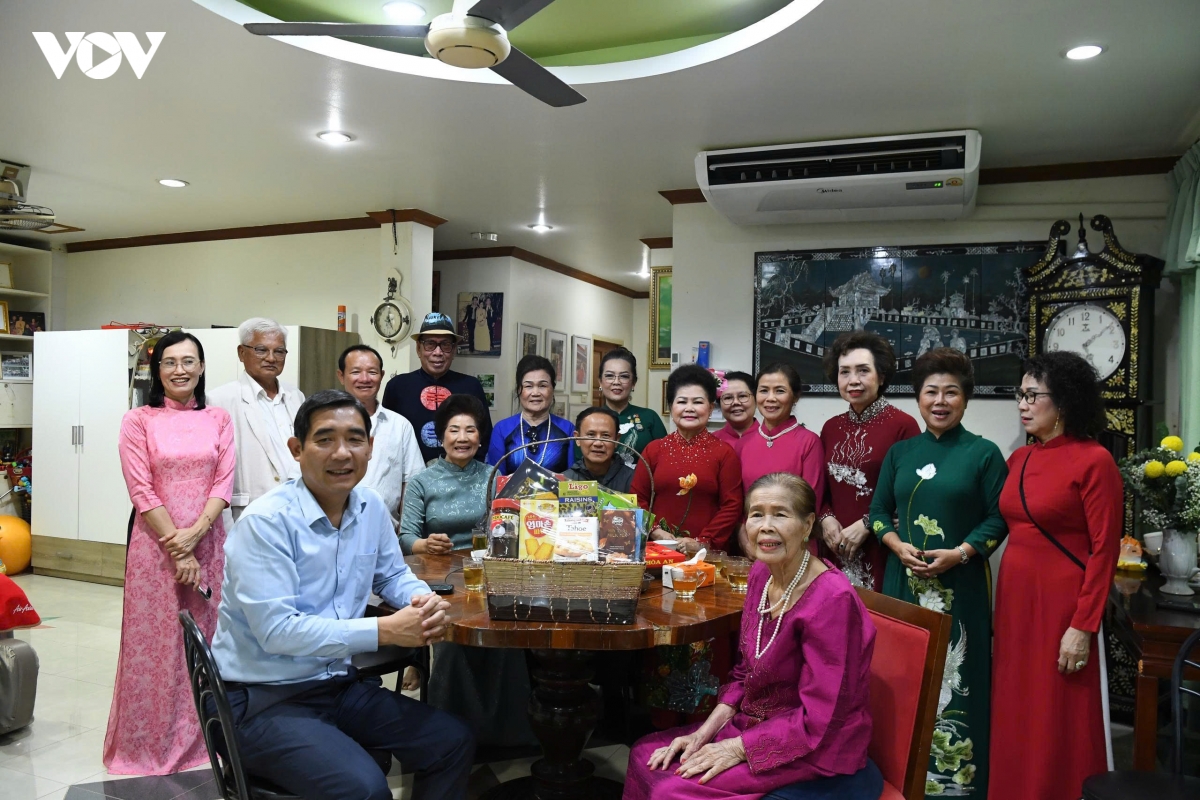 khai truong van phong lanh su danh du viet nam dau tien tai phuket hinh anh 12