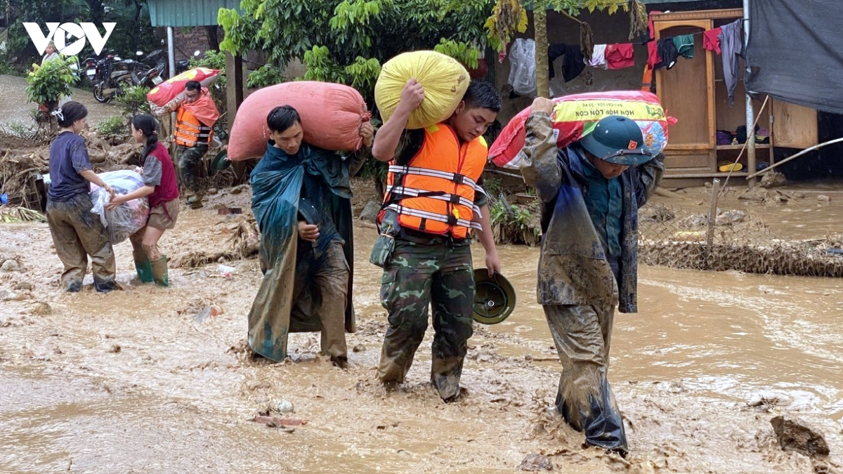 lai chau di doi khan cap 219 ho dan ra khoi vung nguy co sat lo hinh anh 1