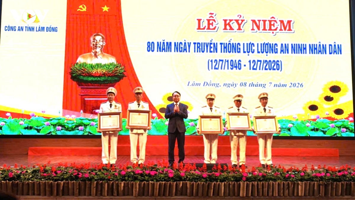 lam Dong ky niem 80 nam ngay truyen thong luc luong an ninh nhan dan hinh anh 2