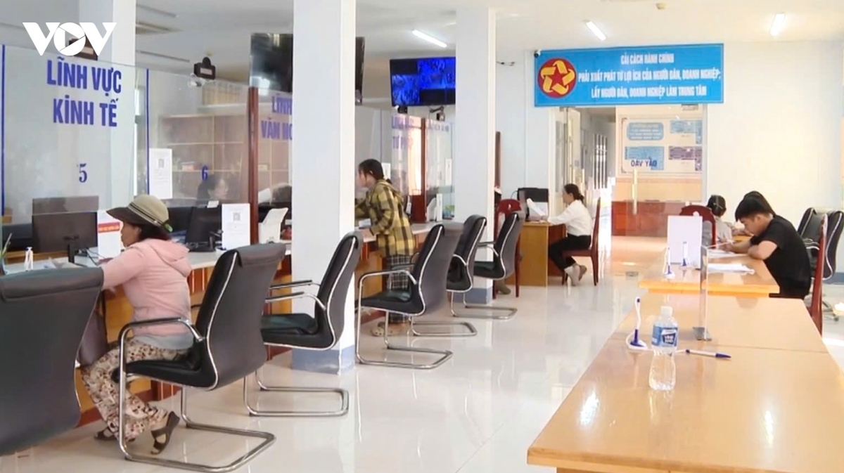 lam Dong chinh quyen hai cap chuyen tu quan ly sang phuc vu hinh anh 3