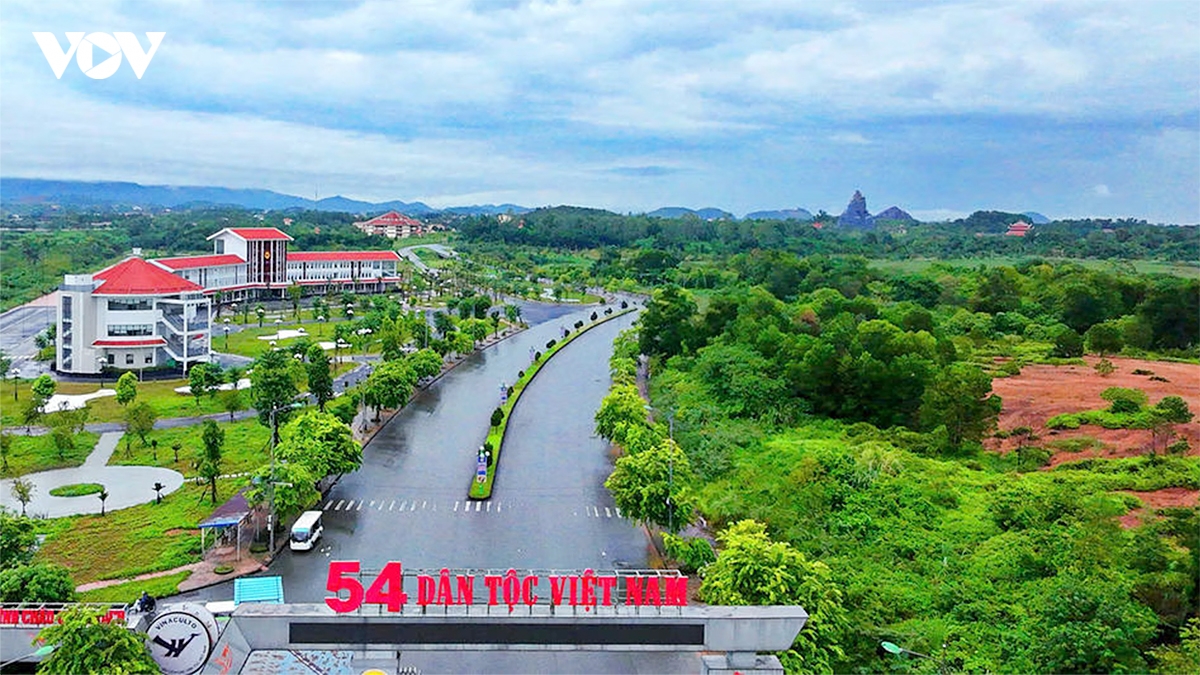 tang cuong ket noi, phat huy tiem nang lang van hoa - du lich cac dan toc viet nam hinh anh 1