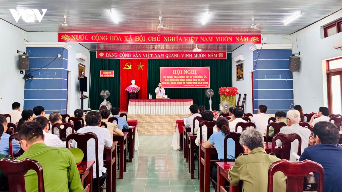 xa tuyen hoa quang tri dua chinh quyen luu dong ve tan thon phuc vu nguoi dan hinh anh 6