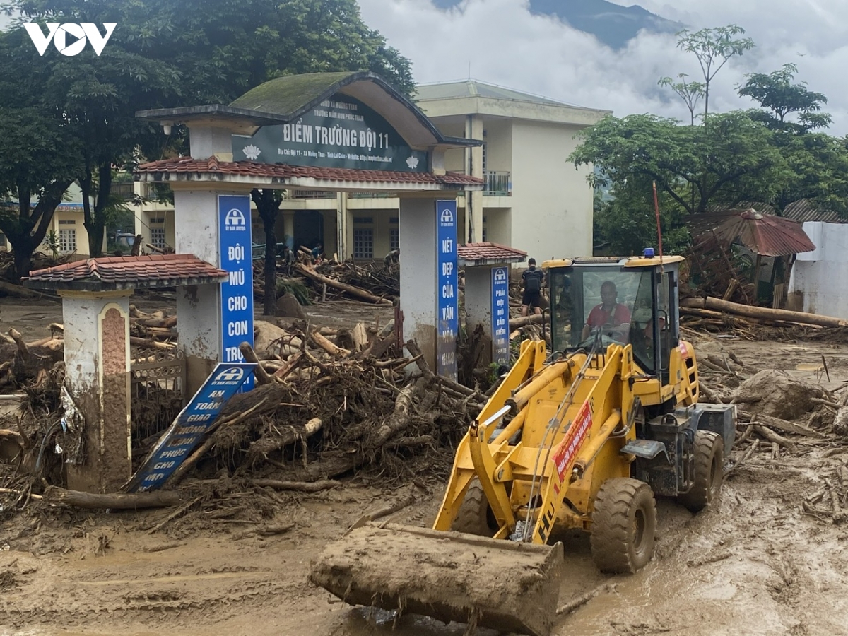 co may 0 dong va chuyen di 600km xe man dem cuu ron lu muong than hinh anh 3