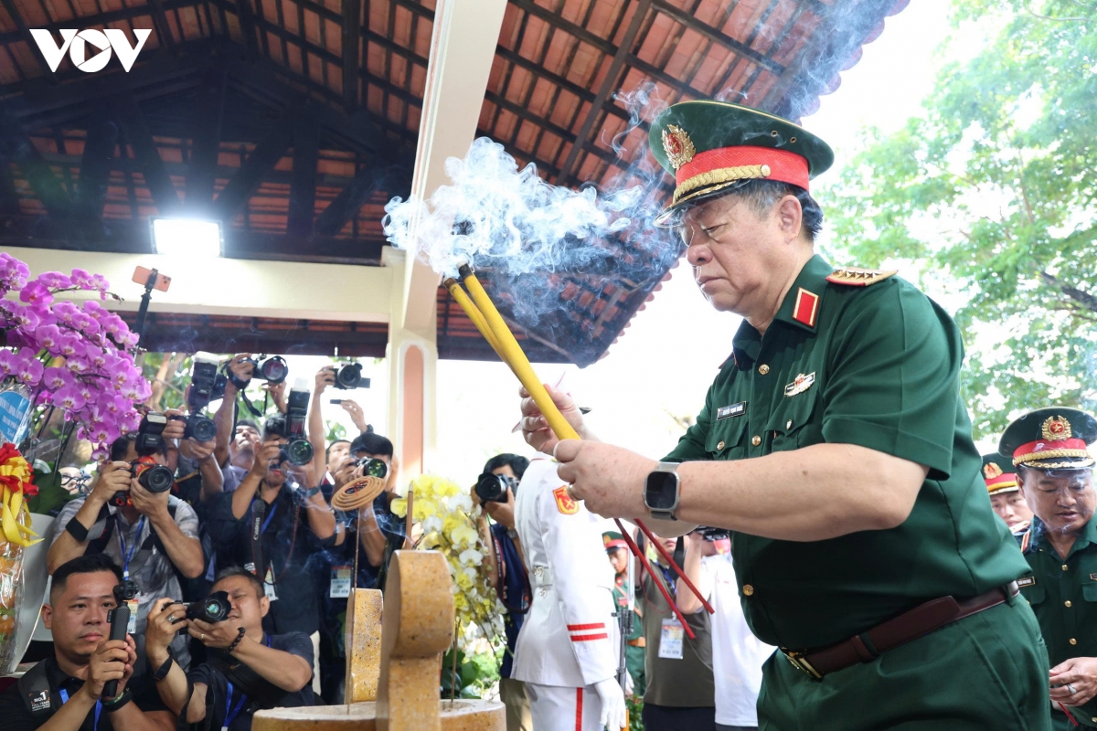 Xúc động hành trình đưa các liệt sĩ trở về từ Công viên Lê Thị Riêng