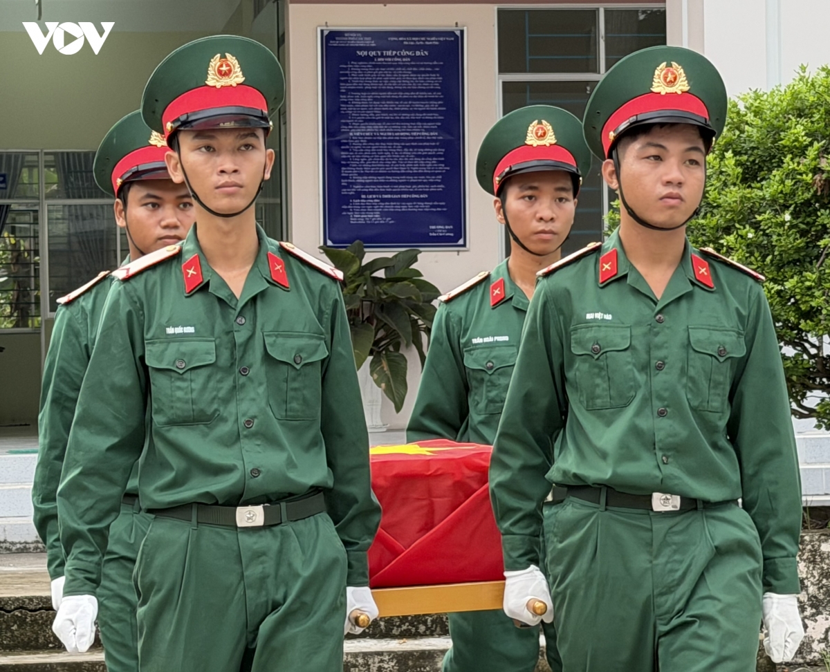 can tho dua 670 mau hai cot liet si chua ro danh tinh di giam dinh adn hinh anh 3