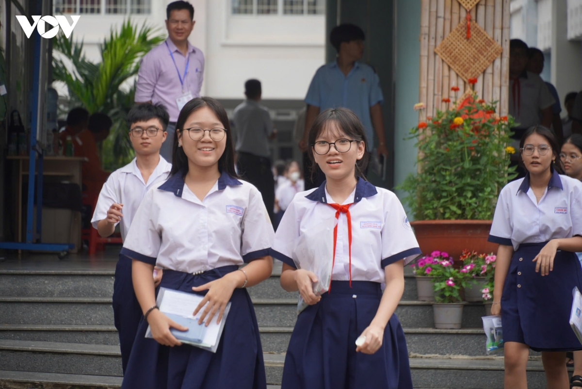 chi tiet cac truong tuyen bo sung vao lop 10 cong lap o tp.hcm hinh anh 1