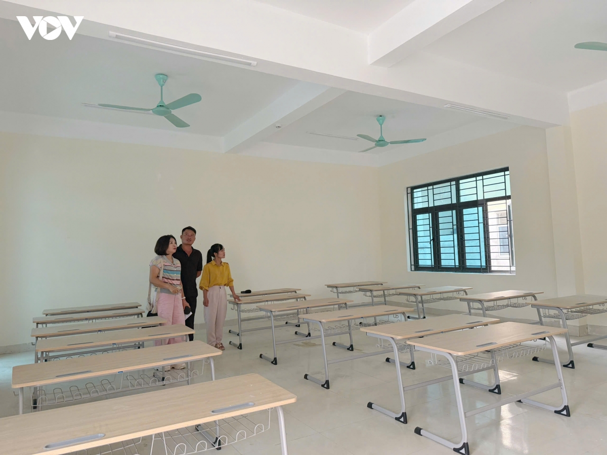hoan thien truong hoc vung bien, san sang don nam hoc moi hinh anh 4