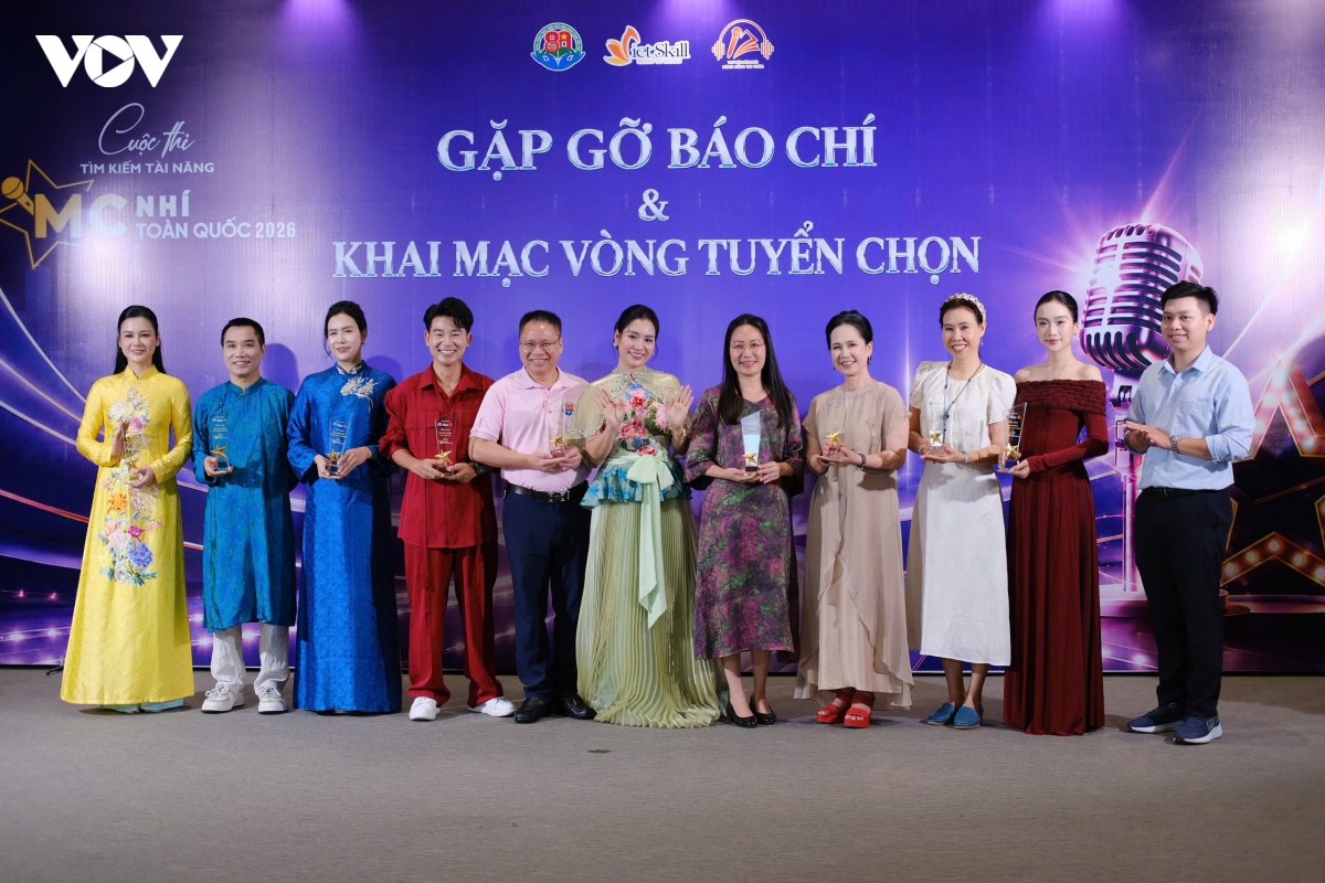 nsnd lan huong, huyen sam tim kiem tai nang mc nhi toan quoc 2026 hinh anh 1