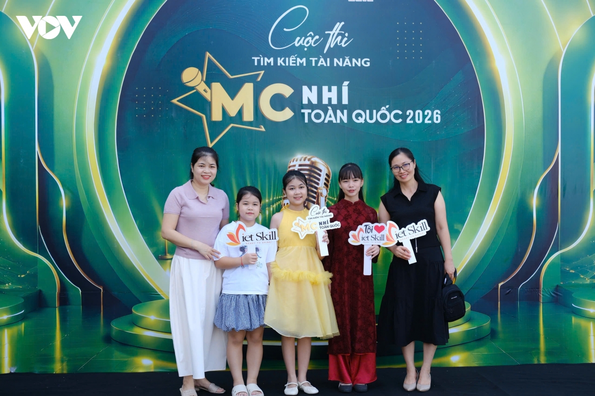 nsnd lan huong, huyen sam tim kiem tai nang mc nhi toan quoc 2026 hinh anh 4