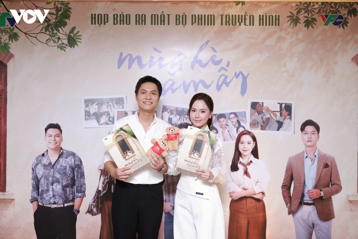to dung - minh thu lan dau dong cap tren man anh khi dang yeu ngoai doi hinh anh 2