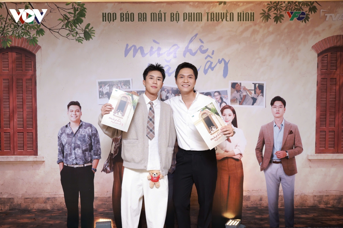 to dung - minh thu lan dau dong cap tren man anh khi dang yeu ngoai doi hinh anh 1
