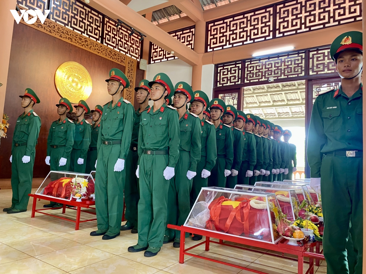 tim kiem hai cot liet si dau chi 1 hy vong, van quyet tam di hinh anh 5