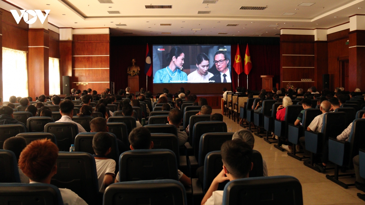 Phim “Mưa đỏ” tại Lào: Khơi dậy lòng yêu nước và tinh thần hữu nghị