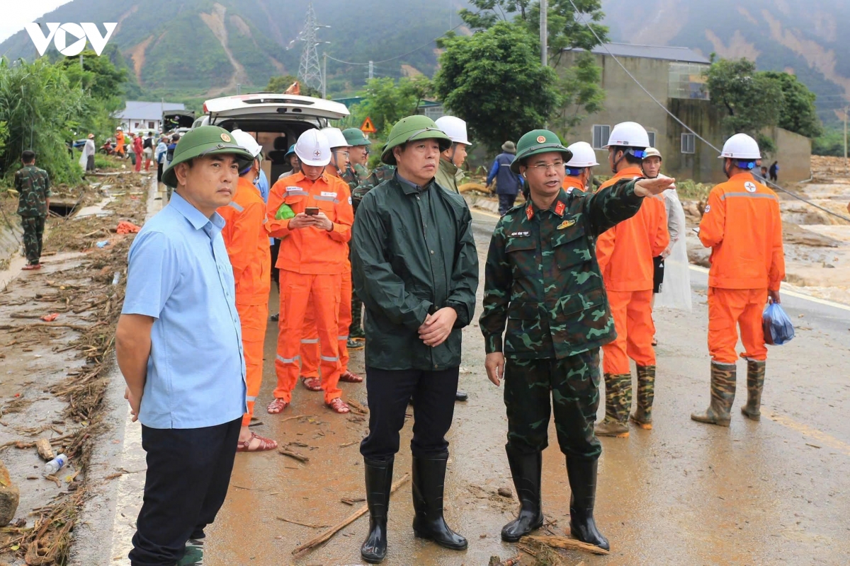 muong than tan hoang sau con lu du hinh anh 10
