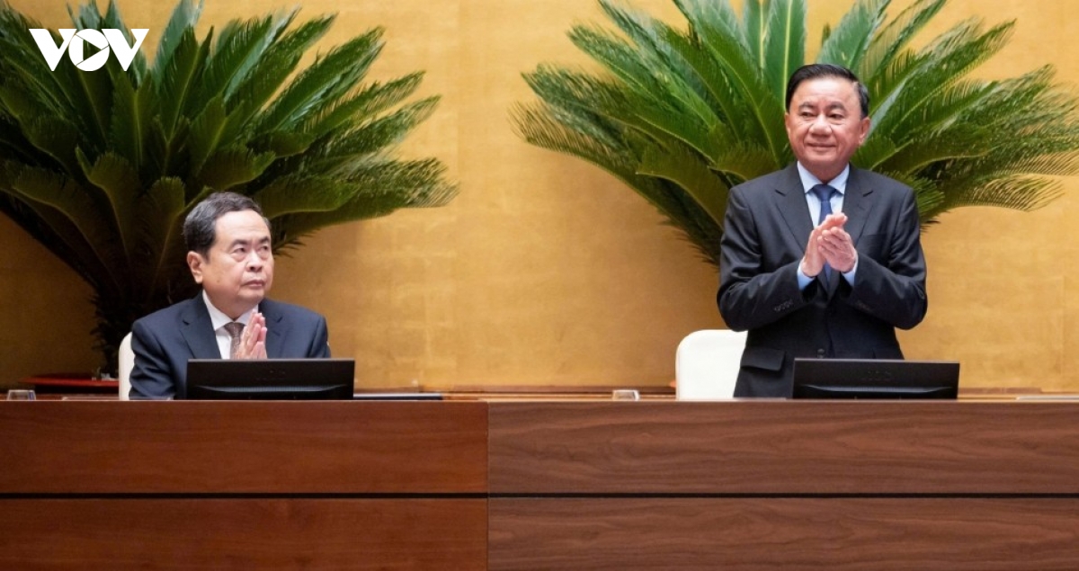 top leader to lam chairs conference reviewing three-tier government model picture 4