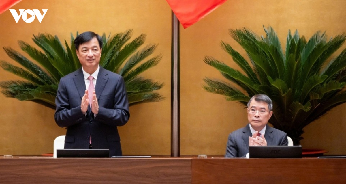 top leader to lam chairs conference reviewing three-tier government model picture 5