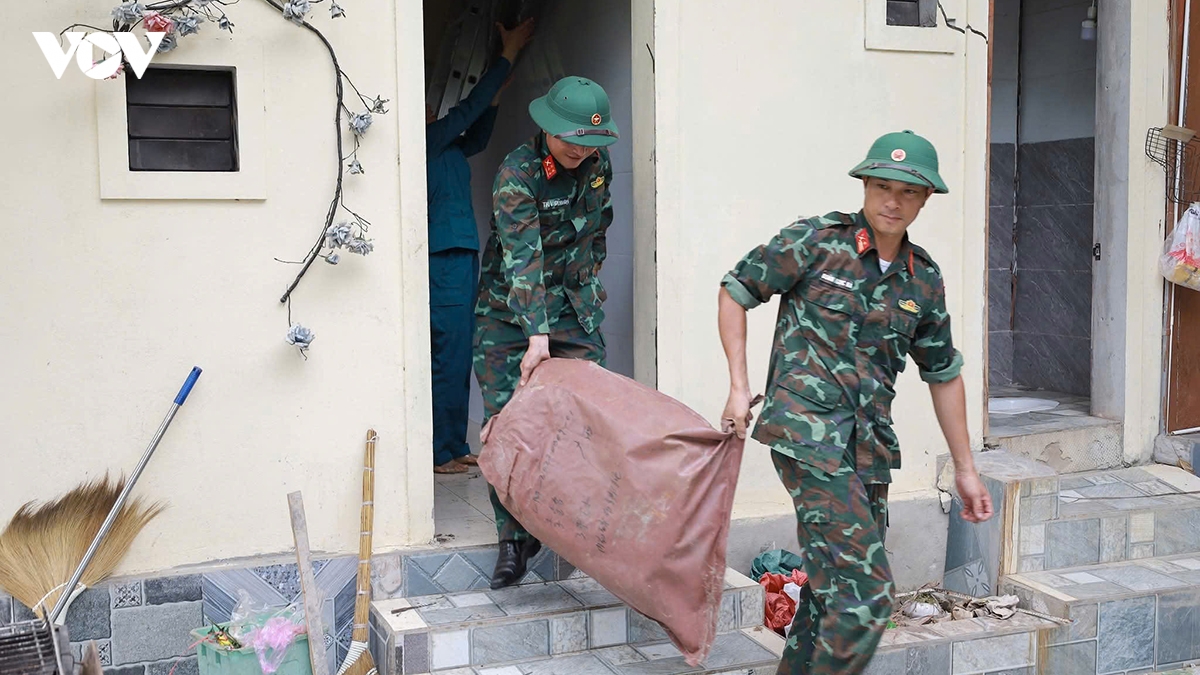 nghia tinh nguoi linh tren nhung mai am tri an hinh anh 4