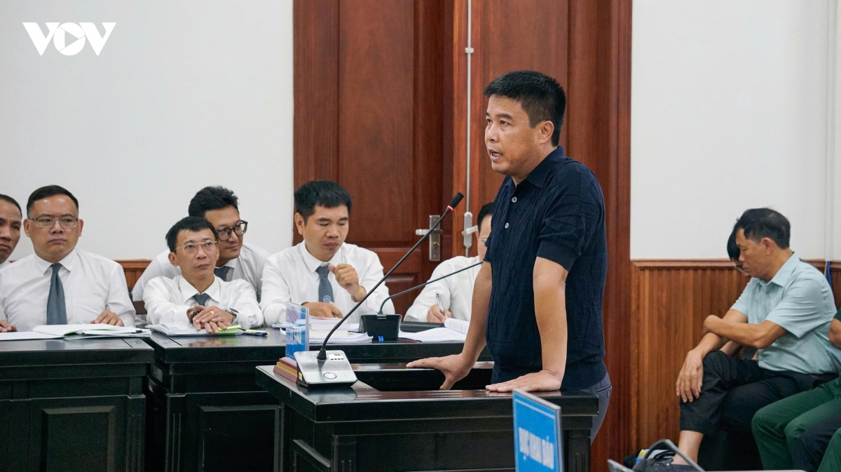 Tòa phúc thẩm tuyên án treo với hai cựu thiếu tướng vụ án liên quan Nguyễn Văn Hậu